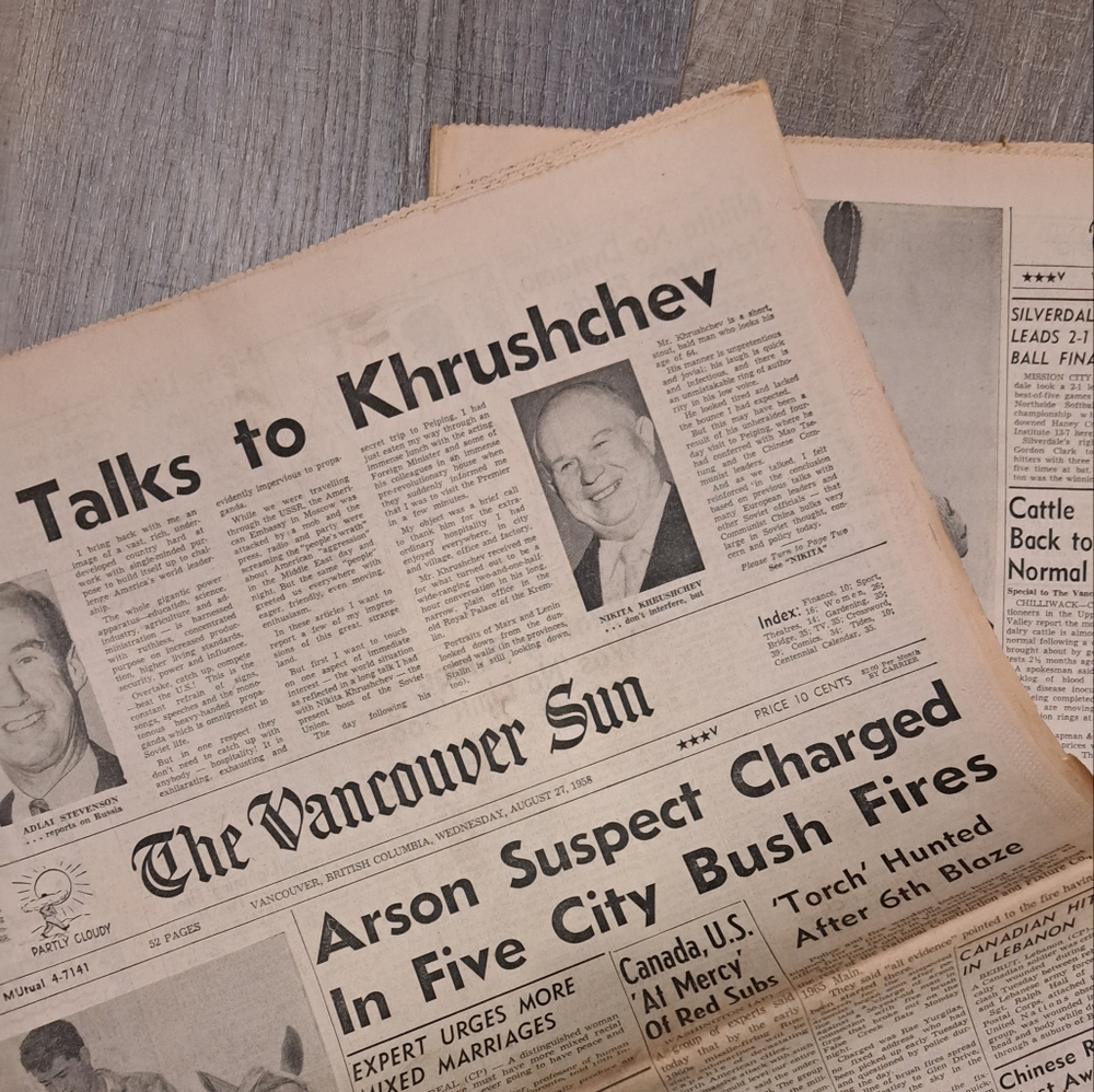 VANCOUVER SUN Vintage Newspaper - Picture 3 of 4